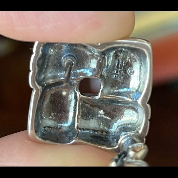 Retired James Avery Diamond Shaped Sterling Silver Earrings Pierced - Picture 4 of 5